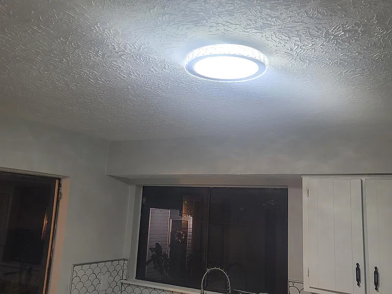 920 Lakewood Ln #920 — Photo 2