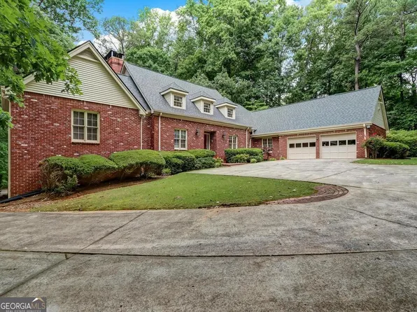 4535 Arcado Rd, Lilburn, GA 30047