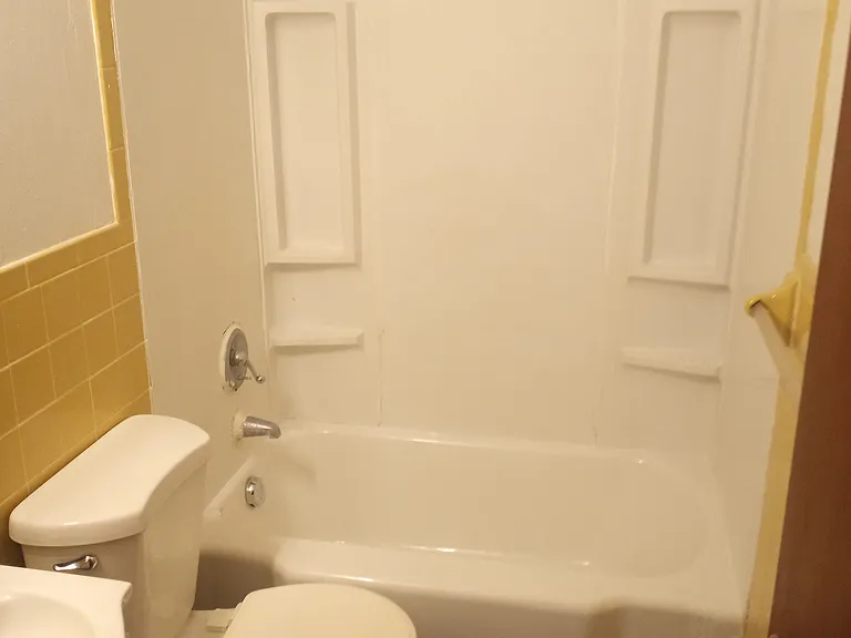 2801 Cecil Ave — Photo 11