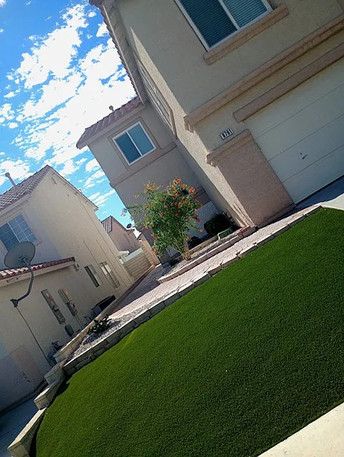 4 bed, $8,500 — Photo 1