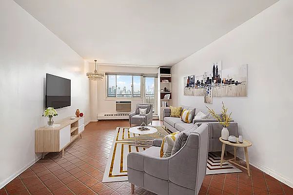 1st image of 39-65 52nd St #10V