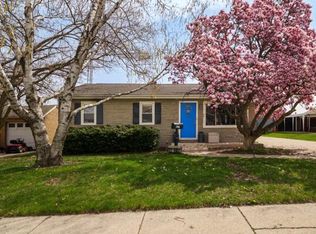 5311 52nd Ave, Kenosha, WI 53144