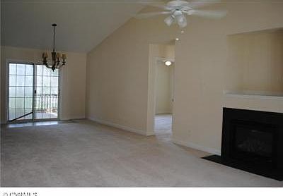 5th image of 7855 Nathan Ln