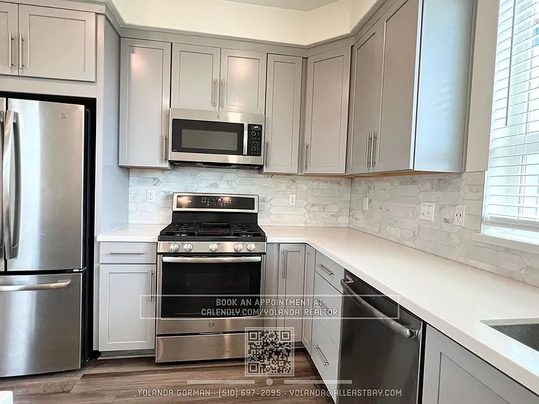4080 Linden St #101 — Photo 4