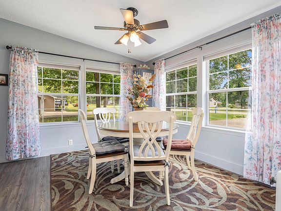 4th image of 29336 Woodlyn Dr