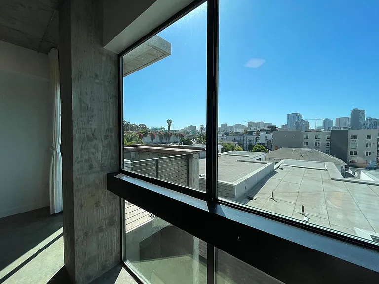 Contour Lofts — Photo 6