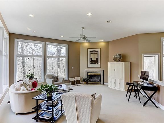 5th image of 7256 Meeker Creek Dr