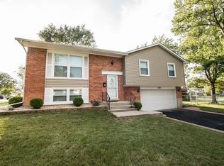 2808 Greenwood Rd, Hazel Crest, IL 60429