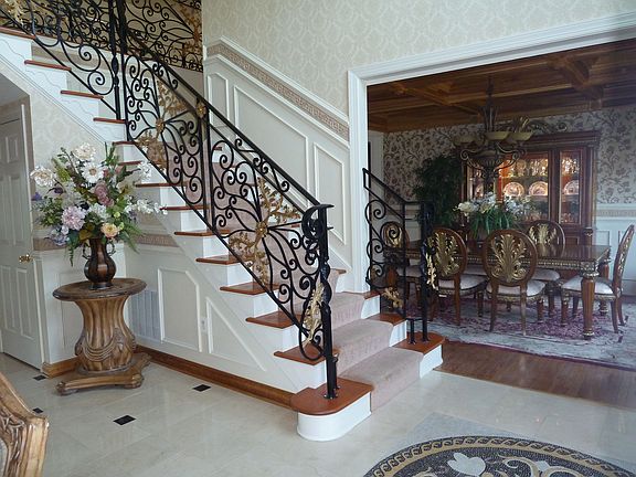 Details in Wainscotting