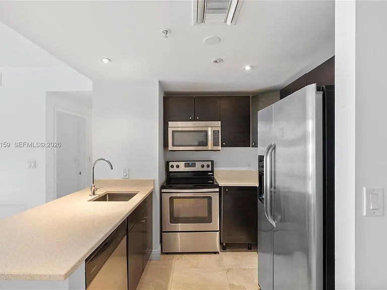 185 SE 14th Ter #2602 — Photo 9