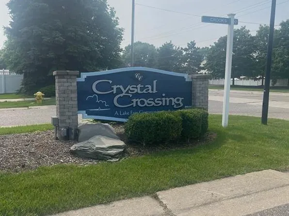33896 Anastasia St, Rockwood, MI 48173