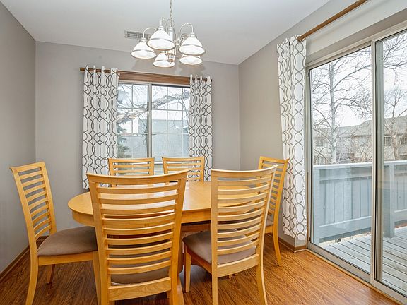 4th image of 1718 Chesapeake Ln APT 8