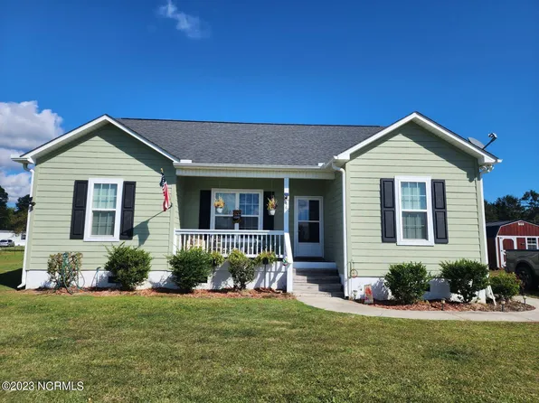 86 Oaks Plantation Drive, Rocky Point, NC 28457