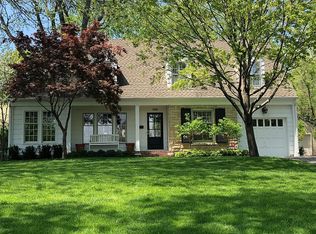 5412 Belinder Rd, Fairway, KS 66205