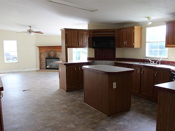 2nd image of 49 Rolling Hills Lake Dr SW