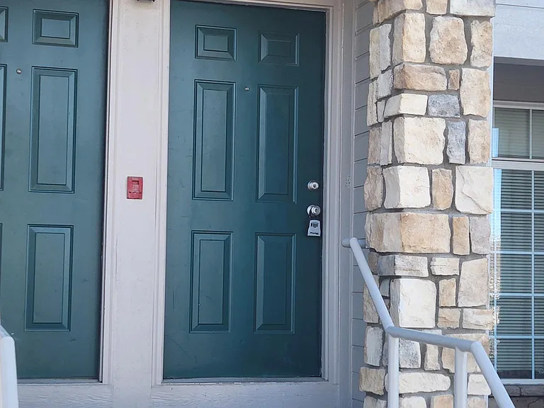 9530 E Florida Ave #2009 — Photo 2
