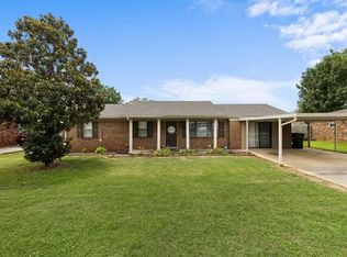 209 Wisconsin Ave, Muscle Shoals, AL 35661