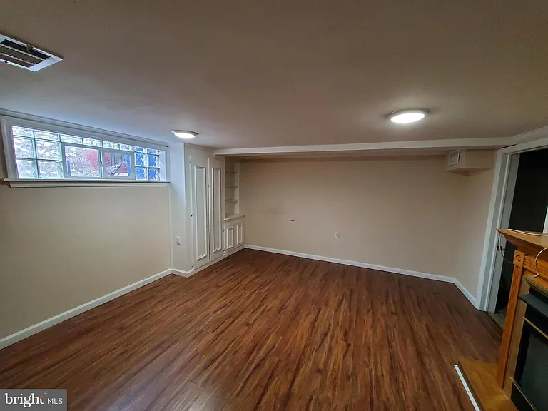 9031 Convent Ave — Photo 25