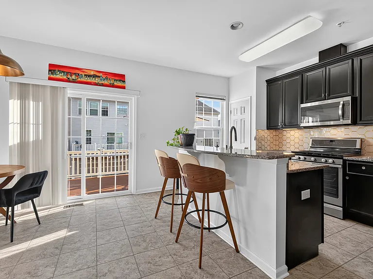 5 Truman Dr — Photo 10