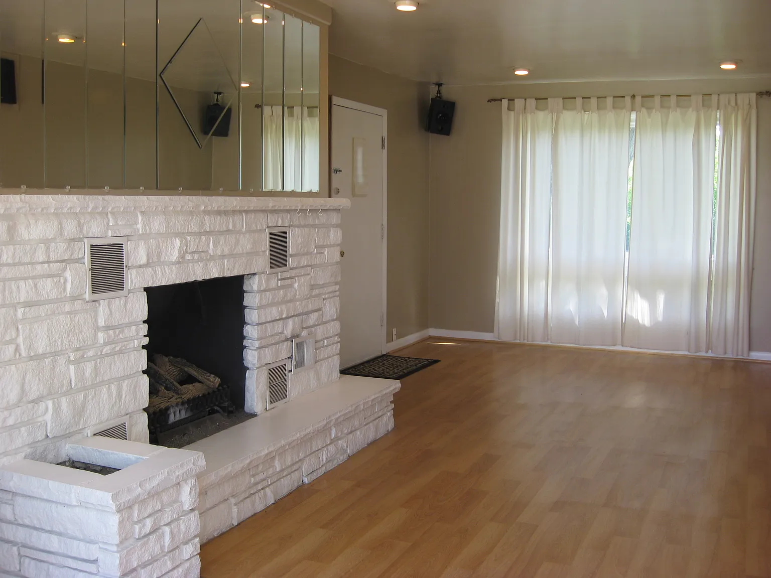 18131 Adrian St photo 1