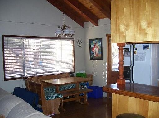 4th image of 937 W Mountain Ln
