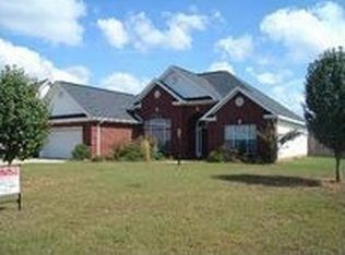 214 Hummingbird Ln, Kathleen, GA