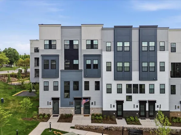 14435 Glen Manor Dr Unit 603, Chantilly, VA 20151