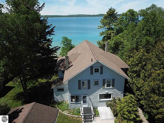5th image of 312 N Northcott Dr