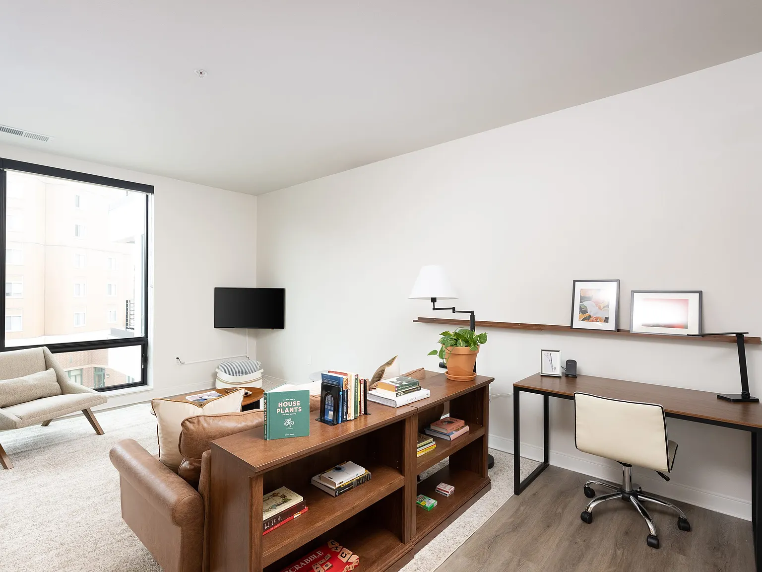 1 bed, 813 sqft, $1,950 — Photo 4