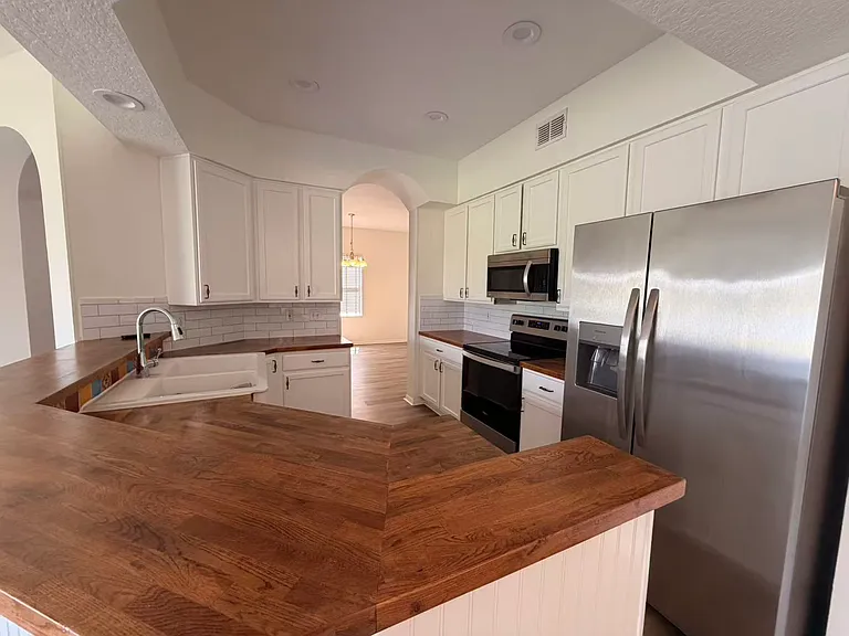 14745 Hartford Run Dr — Photo 6