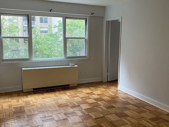 4th image of 445 E 86th St APT 4B