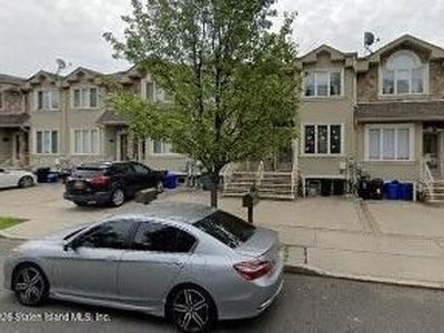 36 Calvanico Ln, Staten Island, NY, 10314