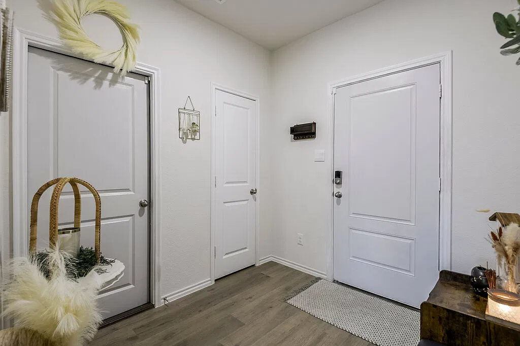 3 bed, 1636 sqft, $2,150 — Photo 3