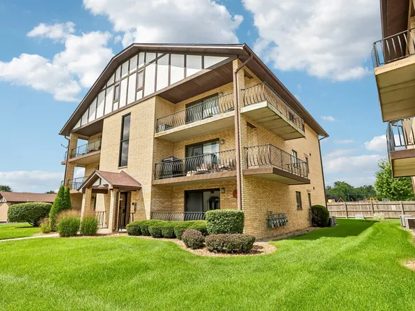 17940 Royal Oak Ct APT 3W, Tinley Park, IL 60477
