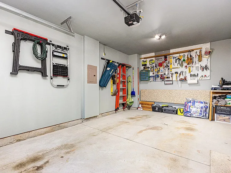 235 Misty Pike Dr — Photo 23