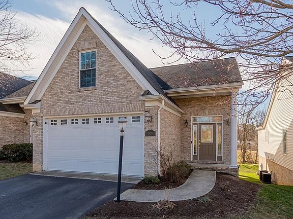 3rd image of 2520 Pleasant Hill Dr