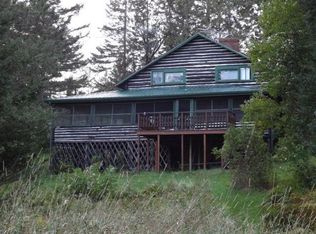 4820 Hummingbird Ln, Republic, MI 49879