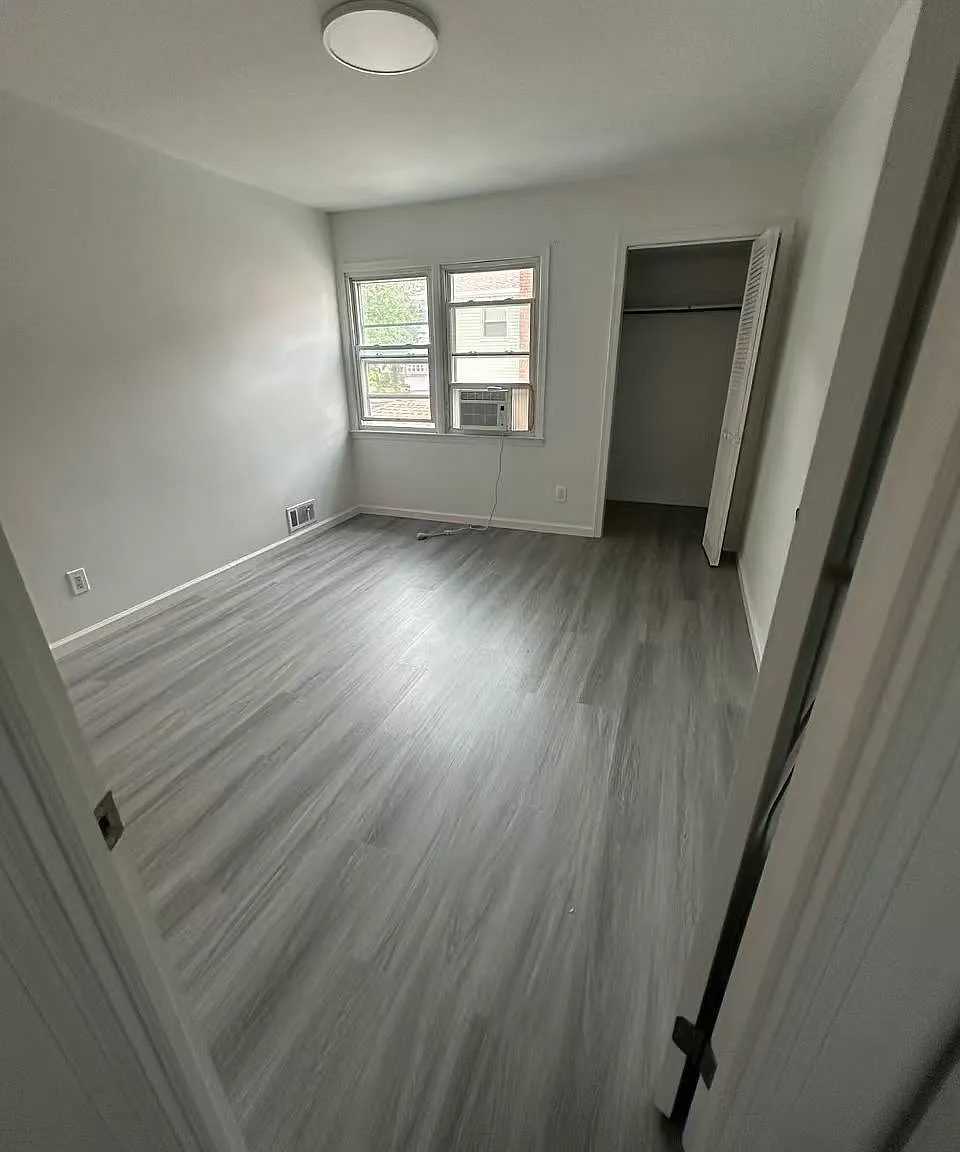 3 bed, $3,000 — Photo 4