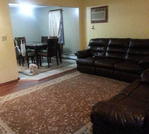 2nd image of 1323 Sun Ave