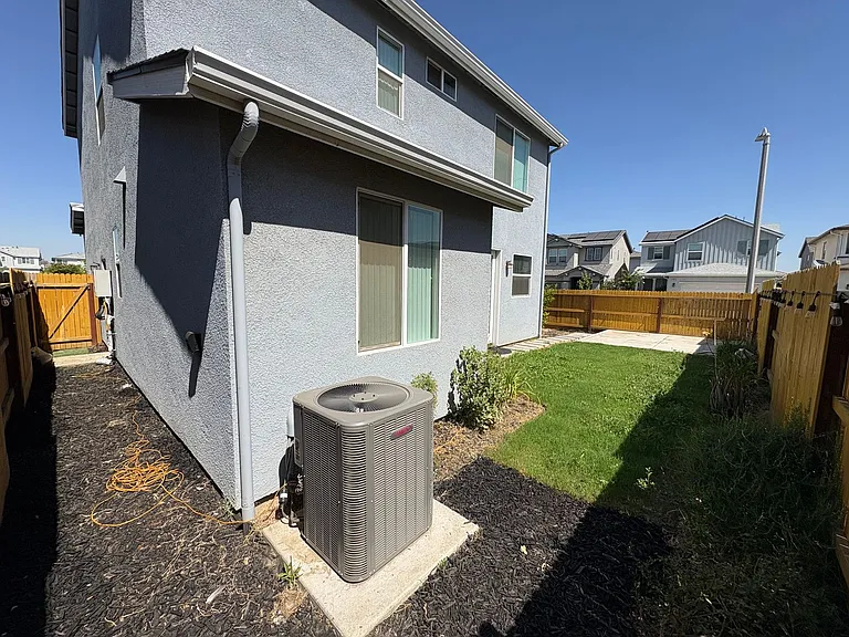 3036 N Parkside St — Photo 40