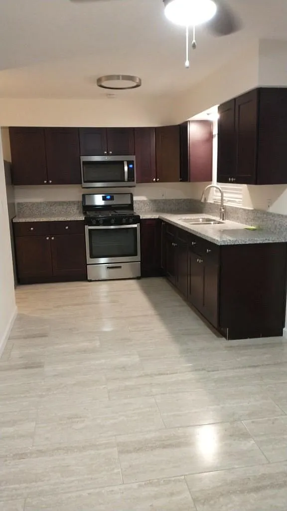 4 bed, 2.0 bath, $1,595 — Photo 1