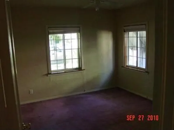 359 Baron Ave, Clovis, CA 93612