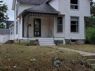 803 Highland Ave, Dixon, IL 61021