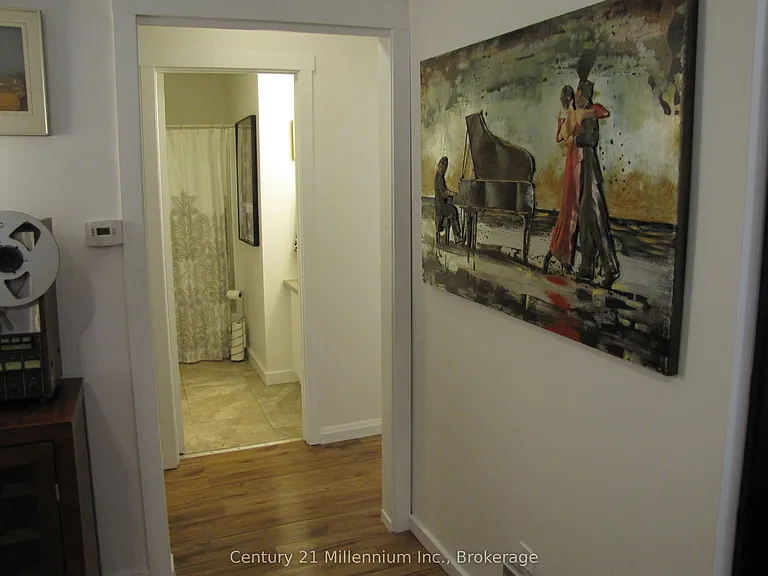 11 Harbour St W #341 — Photo 15