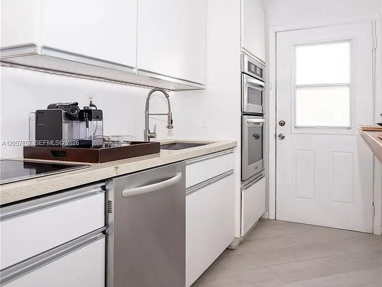 525 Meridian Ave #203 — Photo 6