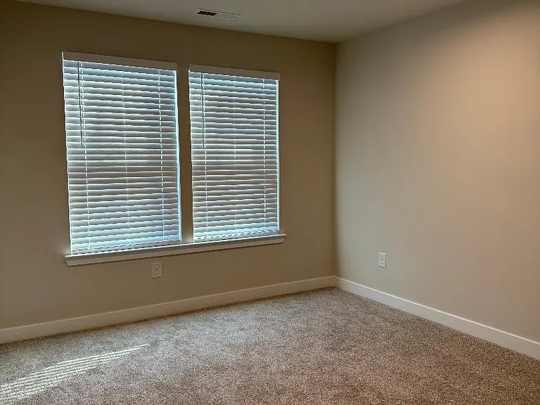 68 Rosemary Way — Photo 22
