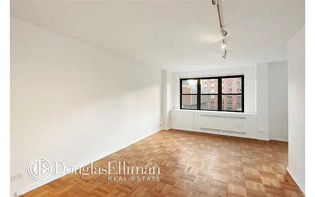 Sold by Douglas Elliman | media 37