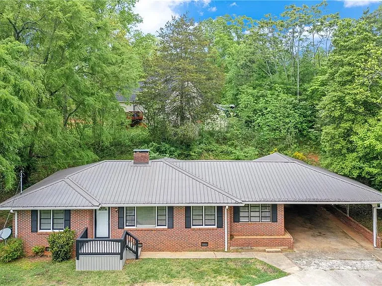 192 Jess Hunt Rd — Photo 2