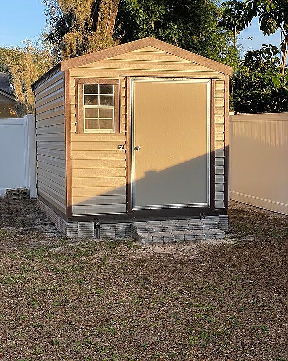 2nd image of 1807 Tanstone Pl