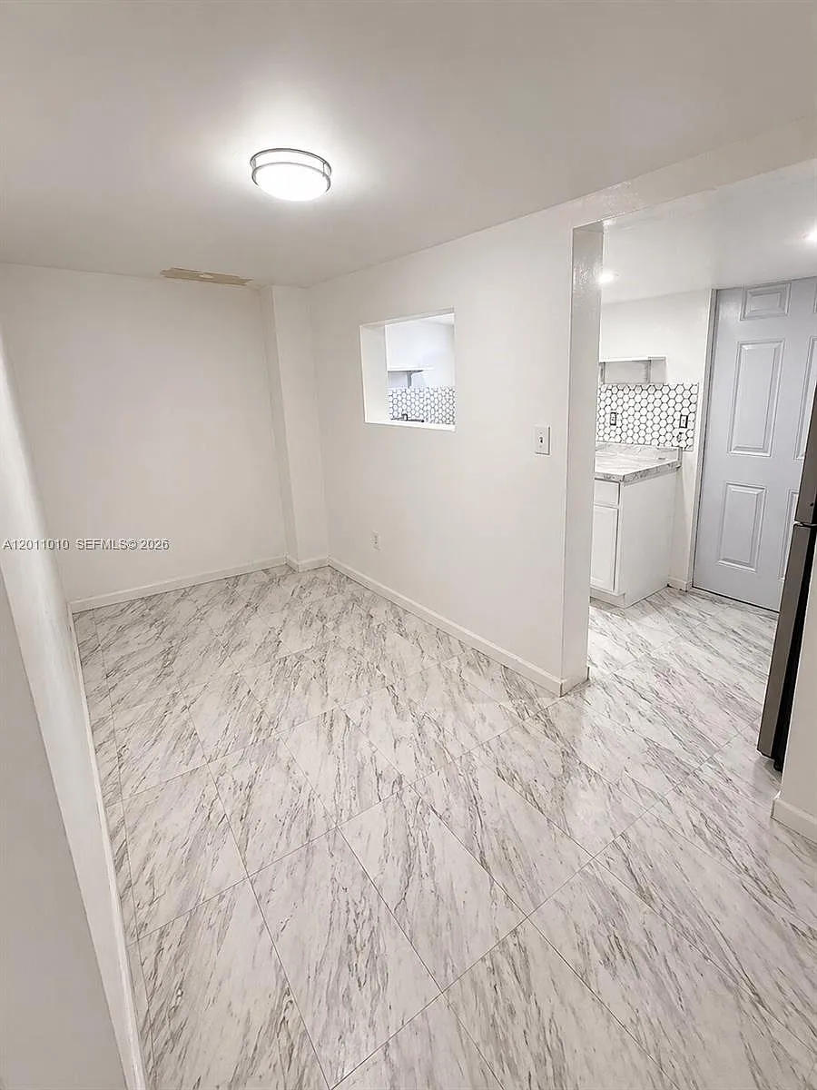 Building Photo - 2880 NW 169th Ter #1